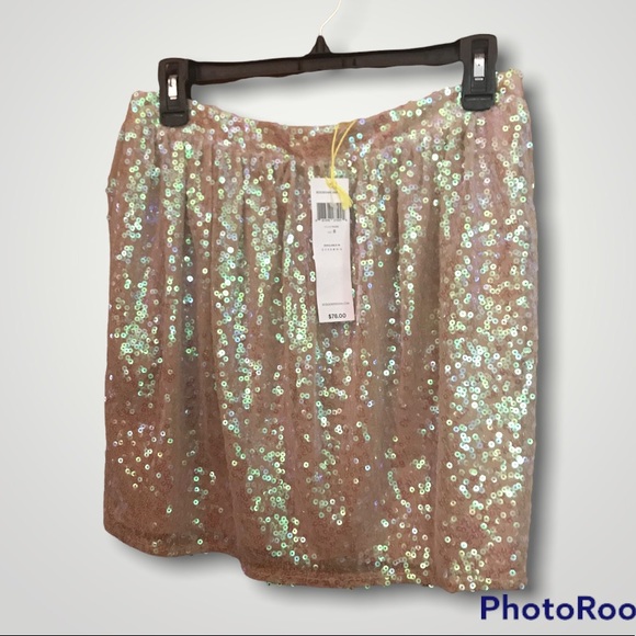🆕 BCBGeneration Nude 💚💜💙Iridescent Sequin Skirt - Picture 2 of 7